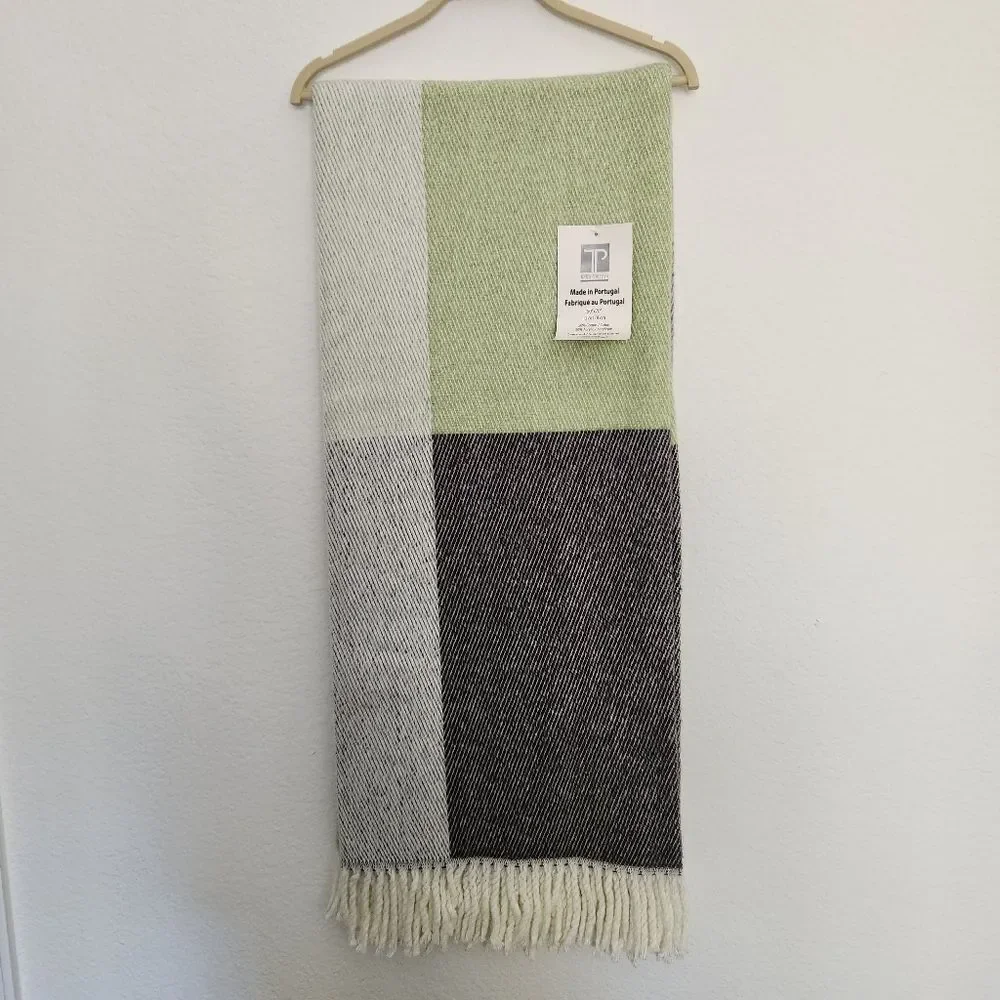 Texteis Penedo, S.A. Made in Portugal Oversized Throw Blanket 50